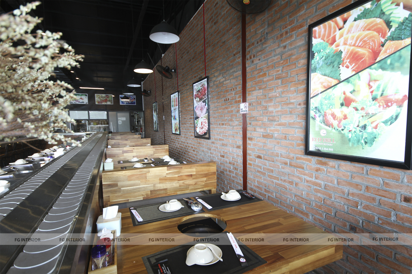 thiet-ke-noi-that-nha-hang-lau-bang-chuyen